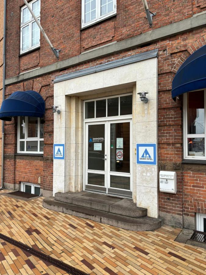 Danhostel Odense City ภายนอก รูปภาพ Entrance to the German National Museum of Music