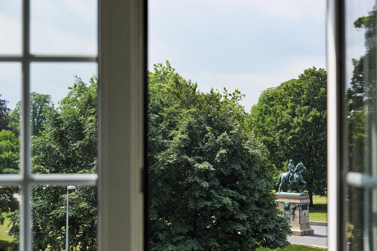 Danhostel Odense City ภายนอก รูปภาพ View of the gardens from the window of the house
