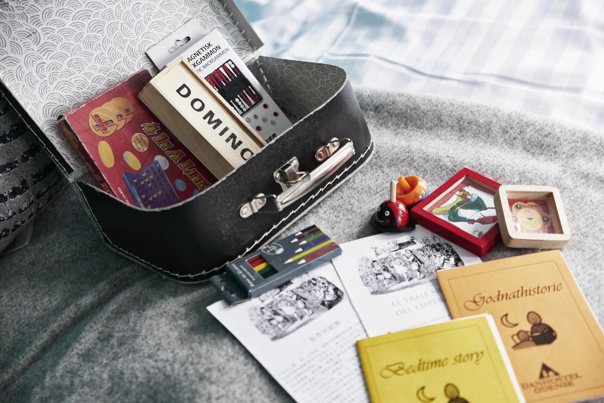 Danhostel Odense City ภายนอก รูปภาพ A typical school bag